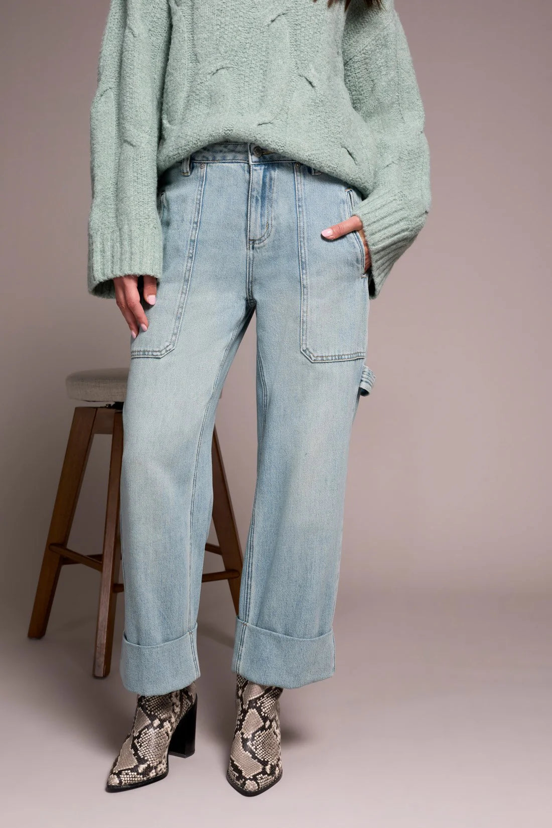 Audrey Carpenter Super Straight Jeans - Light Wash