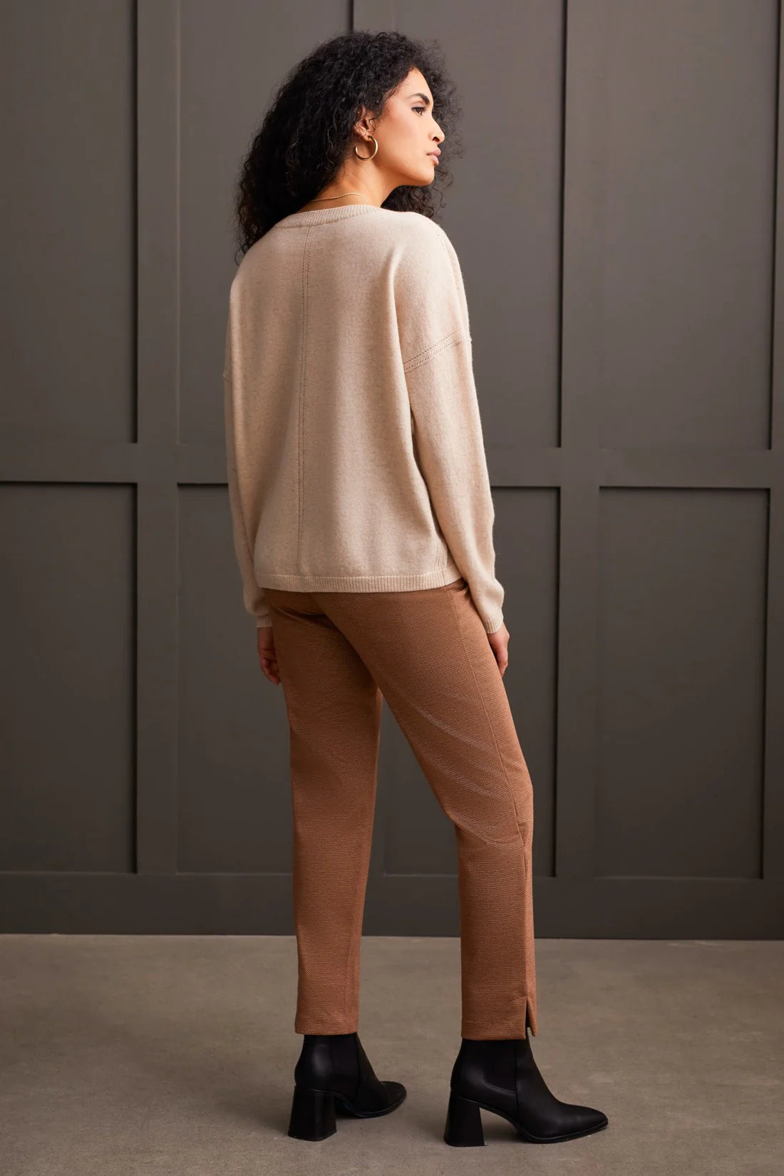 Cashmere V-Neck Pullover Sweater with Pointelle Detail - Heather Moonstone