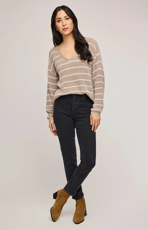 Tucker V-Neck Sweater - Heather Cashew