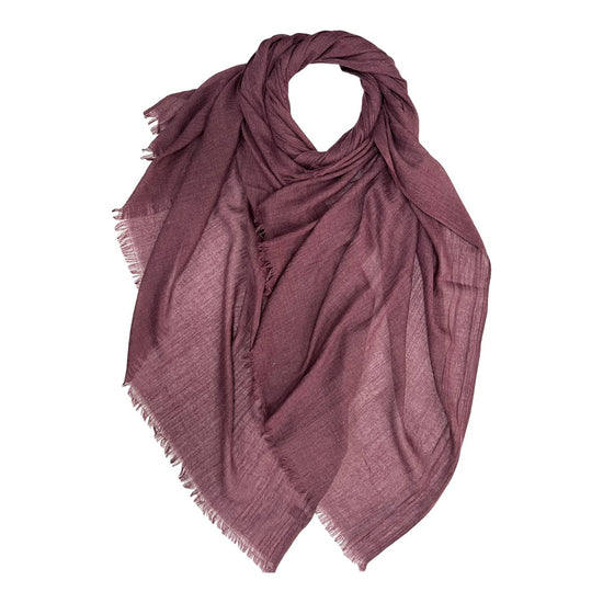 Classic plain cotton blend scarf finished with fringes: Plum