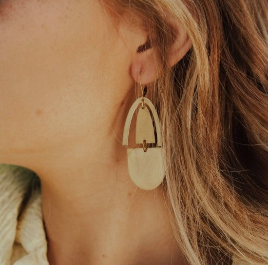 Load image into Gallery viewer, Cecilia Earrings
