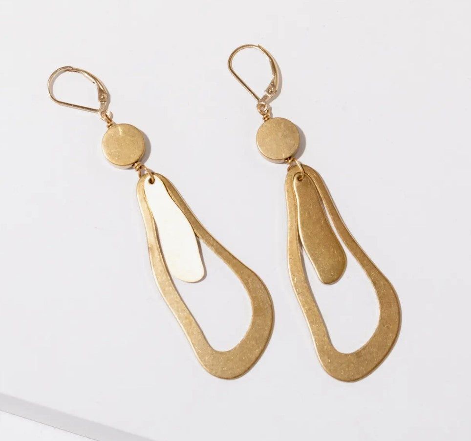 Load image into Gallery viewer, Curie Earrings
