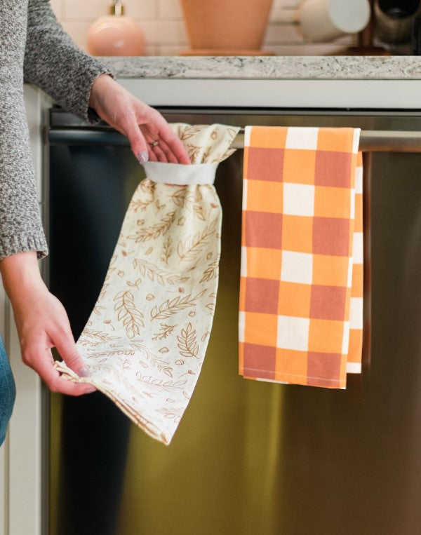 "Loose Leaf" Kitchen Towels